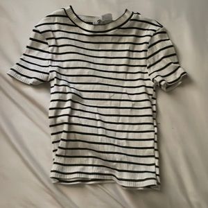 Divided xxs stretchy crop tee